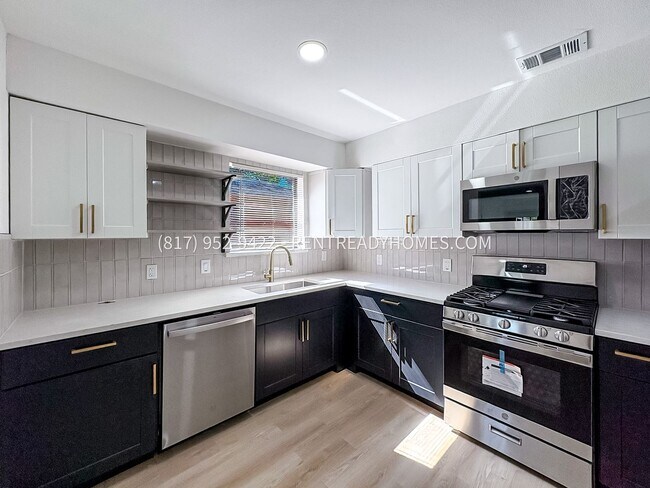 Photo - 2306 Loyce Dr