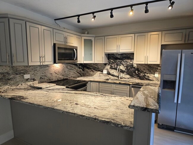 Photo - 1480 Masters Cir