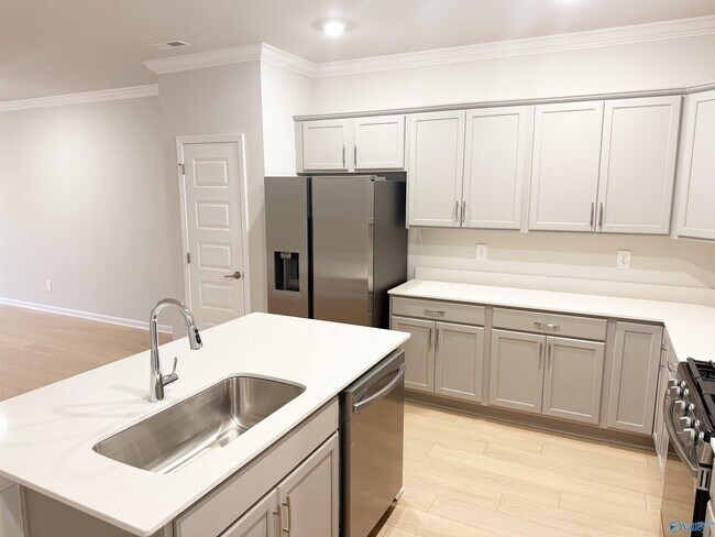 Photo - 6057 Gardner Maples Dr SE