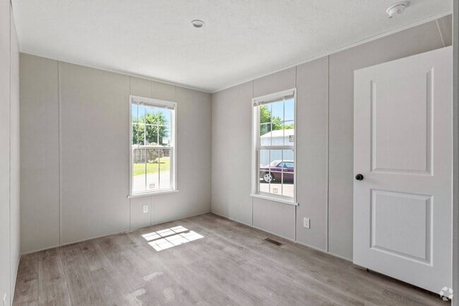 Building Photo - 17 Highlander Ave Rental
