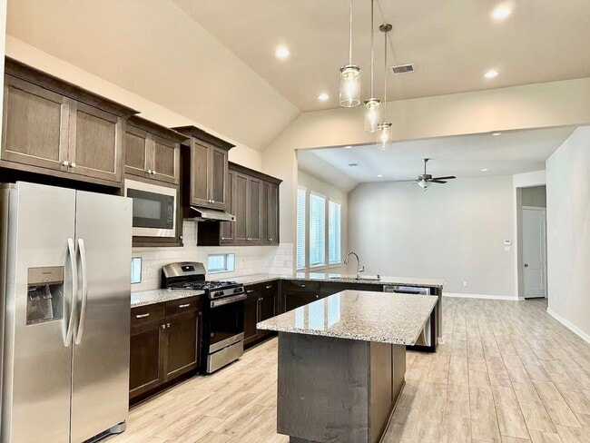 Building Photo - 1907 Waters Branch Dr Rental
