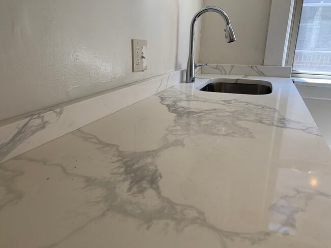 Photo - 2309 Eldridge St Unit 2