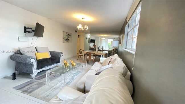 Photo - 1465 NE 123rd St Unit 201