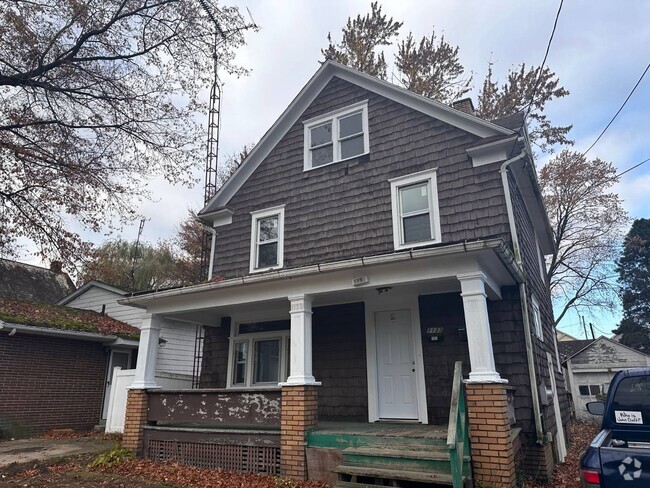 Building Photo - 1133 Woodland Ave Rental