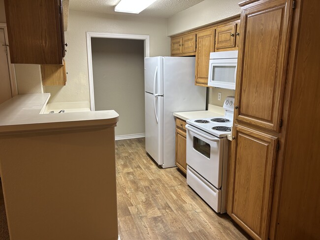 Kitchen - 112 Tawakoni Trl Unit 107