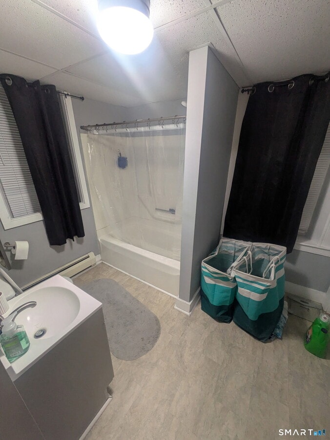 Photo - 174 S Main St Unidad 4