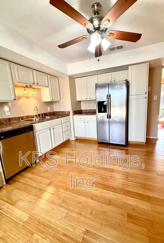 Photo - 167 Kitty Hawk Square