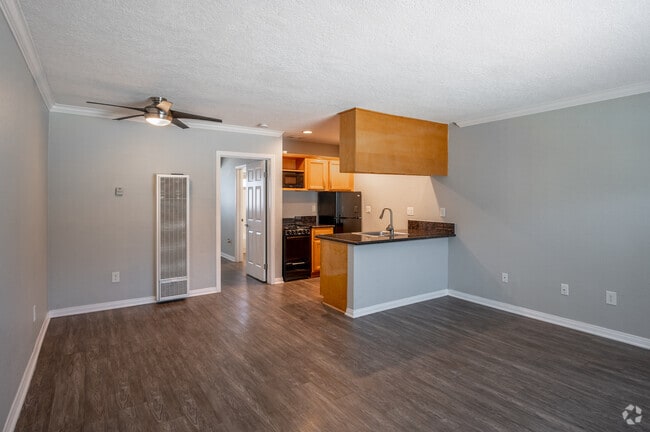 1BR, 1BA - 516SF - California Palms Apartments