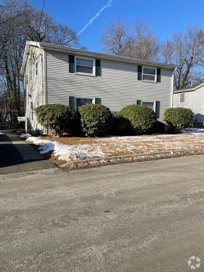Building Photo - 19 Bloomfield Dr Unit 1 Rental