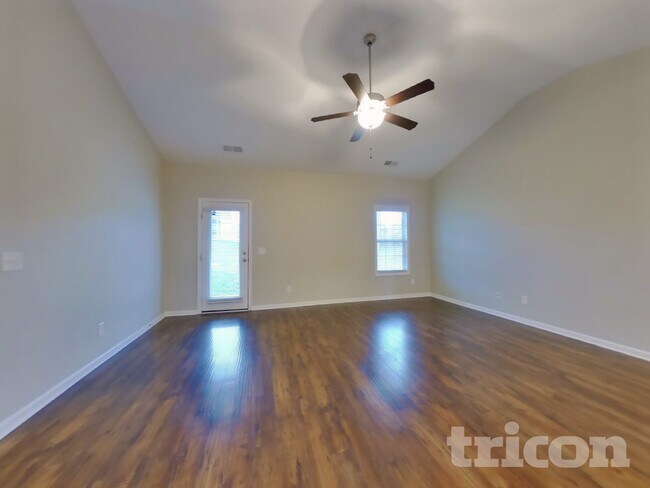 Photo - 824 Ellyson Dr