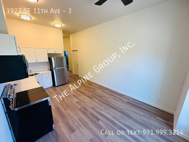 Photo - Free Internet at this 2 Bed Unit! Unit 3