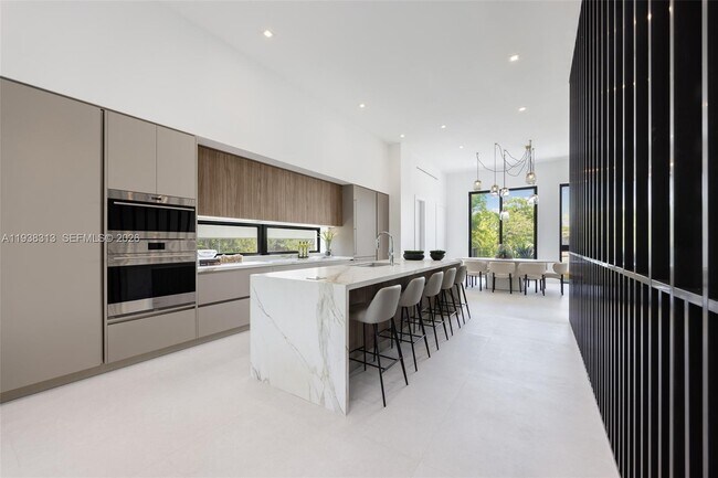 Photo - 92 SW 28th Rd