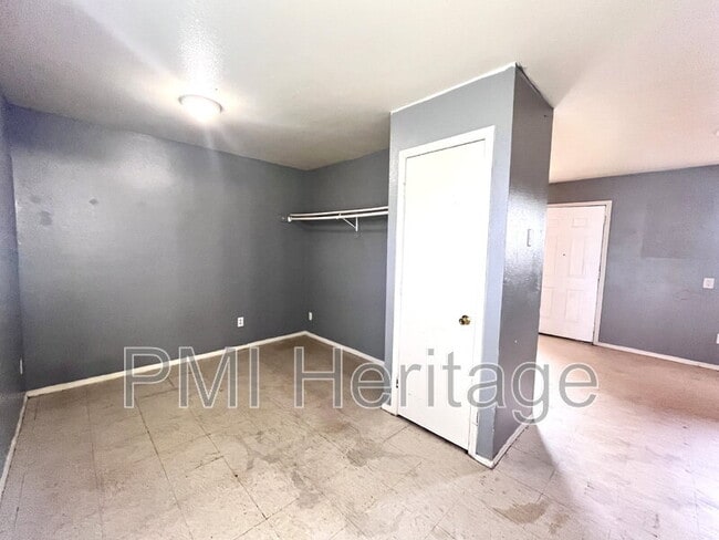Photo - 813 E Huntsville Ave Unidad Apt 103