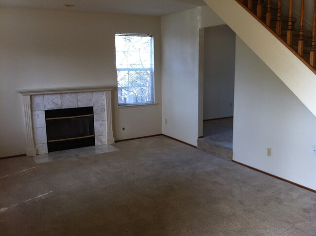 Photo - 387 Redwood Heights Ct