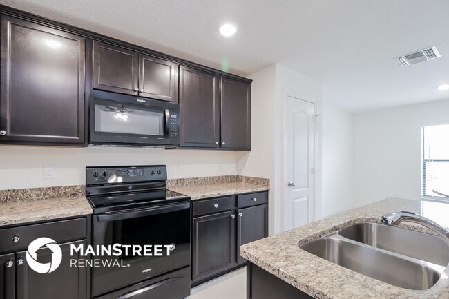Photo - 1187 Moyle Way