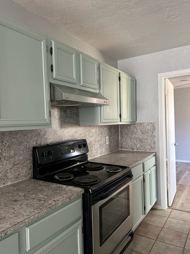 Photo - 4027 SW Sunflower Ln