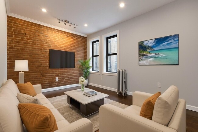 Building Photo - 541 W 150th St Rental
