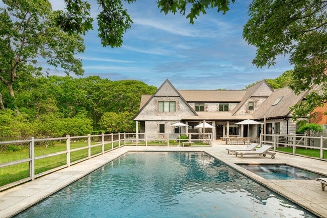 Photo - 92 Scrimshaw Ln