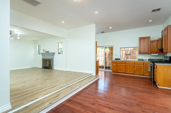 Photo - 5617 Katherine Ave