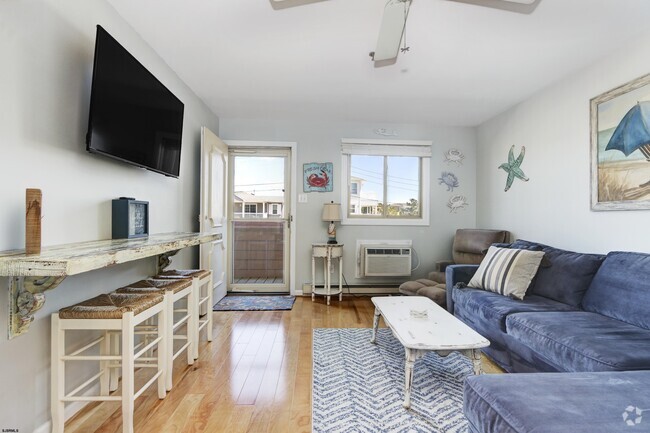 Building Photo - 330 42nd St S Rental