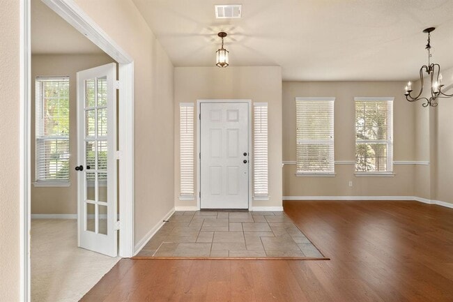Photo - 676 Rusk Rd