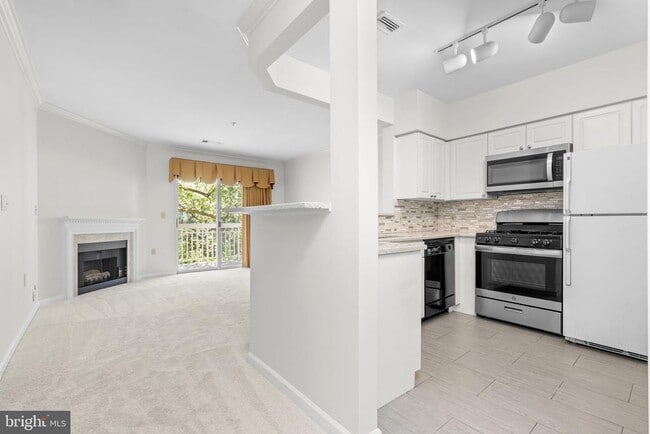 Photo - 12915 Alton Square Unit 213