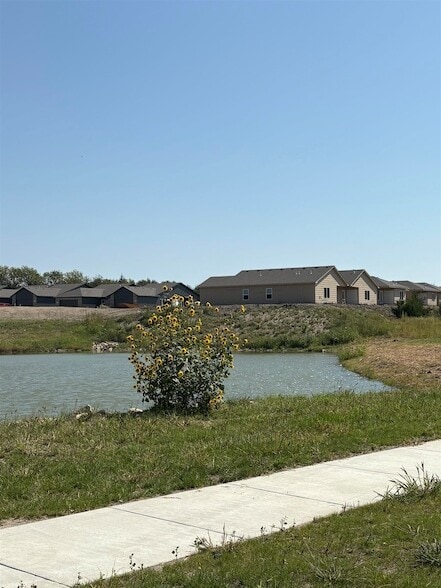 Photo - 4833 N Vassar Ave