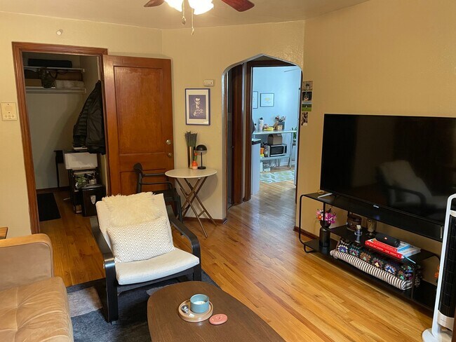 Photo - 1605 St Paul St Unit 1