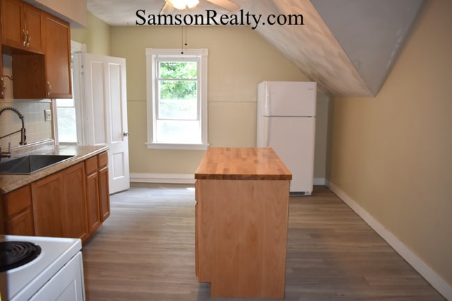 Photo - 180 S Clarendon St Unidad 2