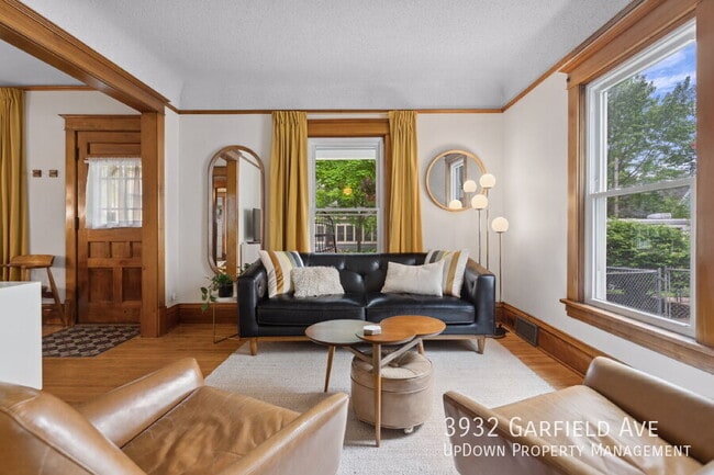 Photo - 3932 Garfield Ave
