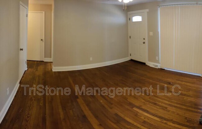 Photo - 3106 Erskine Dr