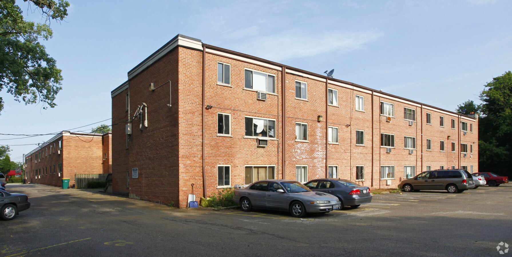 Rivertrail Apartments - Rivertrail Apartments