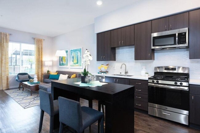 Photo - 300 Railway Ave Unidad ID1265924P