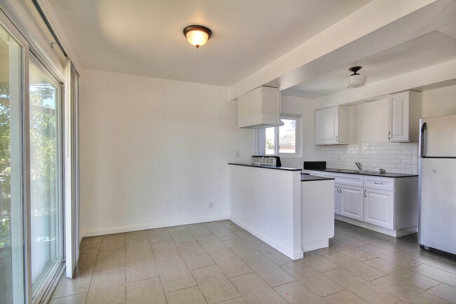 Photo - 6671 Sabado Tarde Rd Unidad B