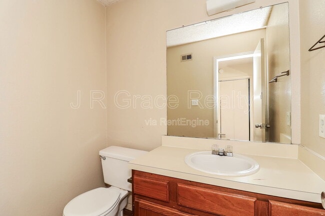 Photo - 5939 Shadydell Dr