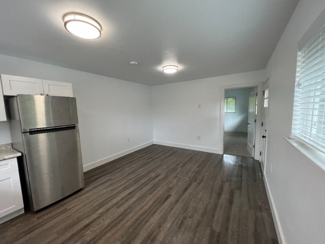 Photo - 920 Byham Rd Unidad E.