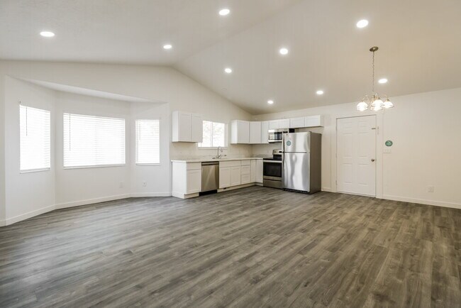 Photo - 2098 E Weeping Willow Way