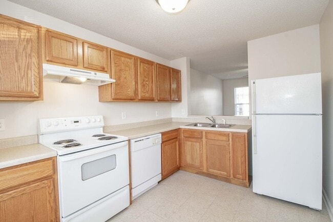 Photo - 299 Raleigh Dr