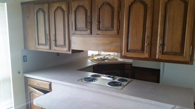 Photo - Great home with 2 car garage, deck and shed, fenced yard in Roy for rent