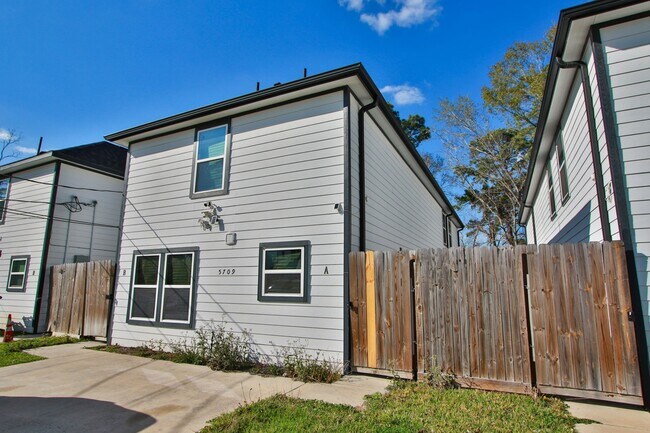 Photo - 5709 Breland St Unit A