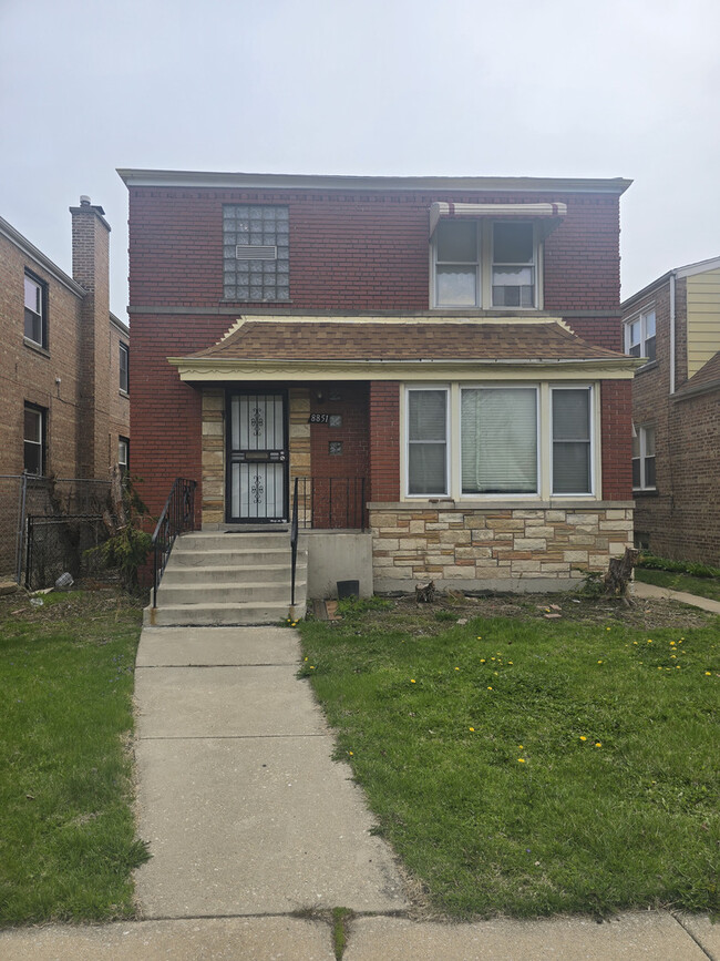 Photo - 8851 S Blackstone Ave House