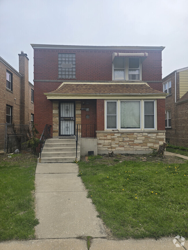Building Photo - 8851 S Blackstone Ave Rental