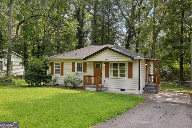 Photo - 6385 Lobelia Rd SW