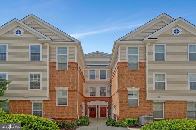 Photo - 23286 Southdown Manor Terrace Apartment Unit 101