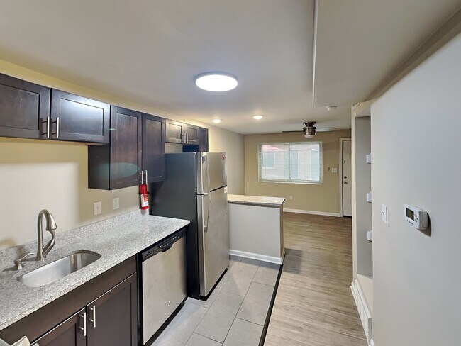 Lantern Square Apartments-A3