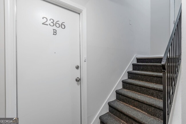 Photo - 2364 Peachwood Cir NE