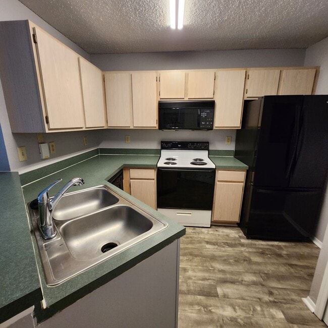 Photo - No Roommates Needed!