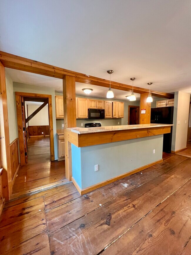 94 Bay Rd Unit 2