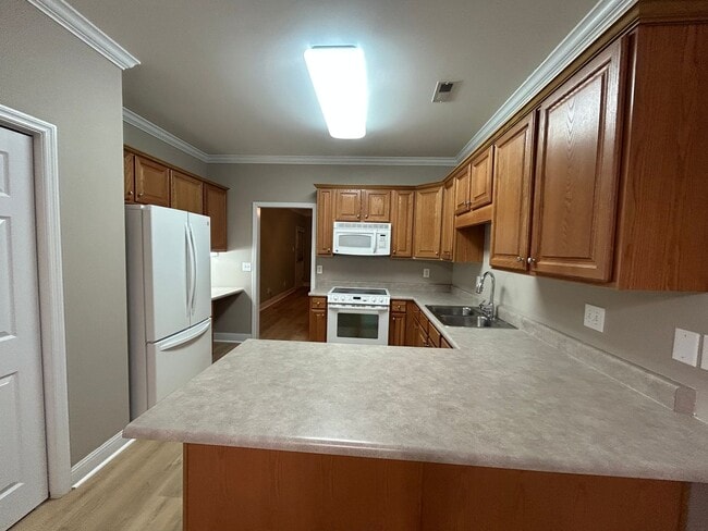 Photo - 1303 Autumn Ln SW