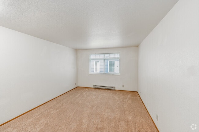 1BR, 1BA - 650SF - Bedroom